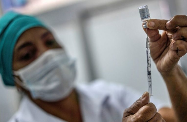 Moderna lanzó recientemente ensayos clínicos para una vacuna contra el virus de Epstein-Barr